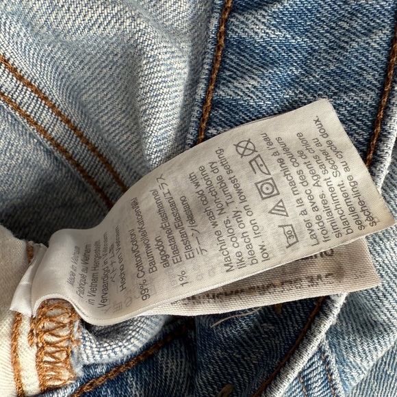Madewell Light Blue Cropped Jeans with Distressing - Picture 6 of 9